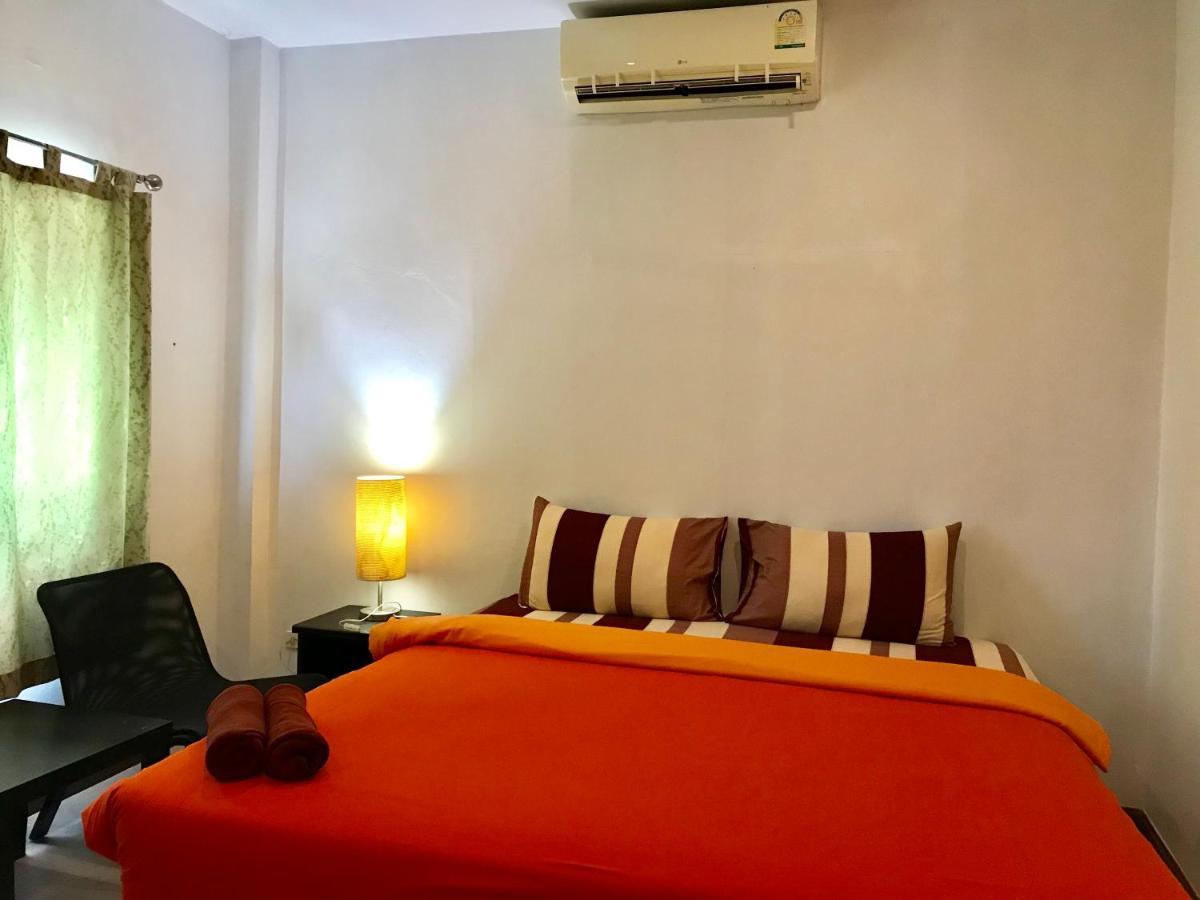 Хостел Hiranyika Cafe & Bed Самуи Экстерьер фото